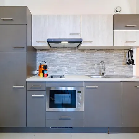 1br - Monaco 1 Min Walk - Close To Port And Train
